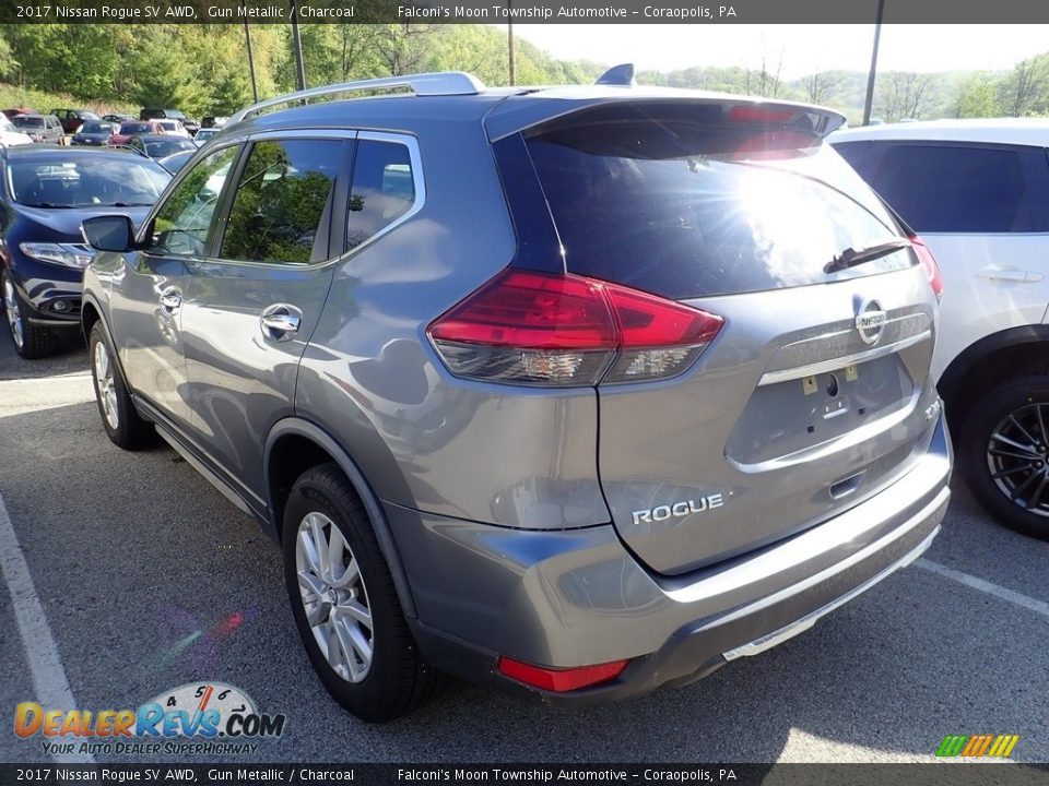 2017 Nissan Rogue SV AWD Gun Metallic / Charcoal Photo #2