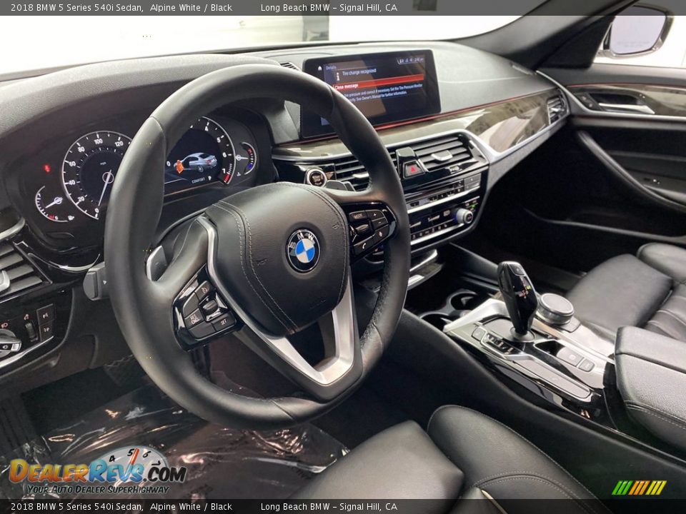 2018 BMW 5 Series 540i Sedan Alpine White / Black Photo #16