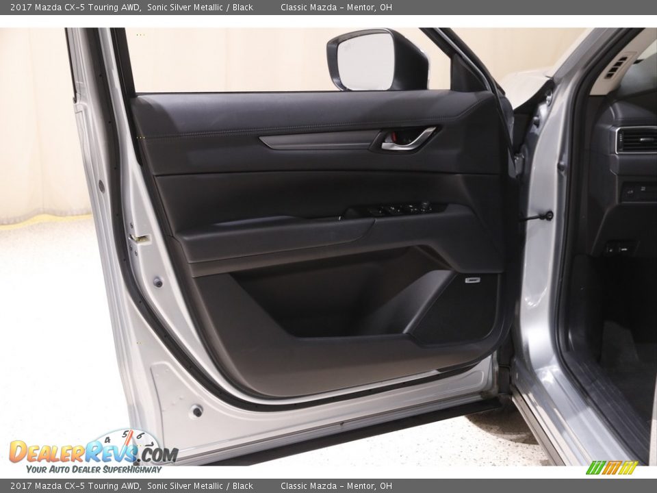 2017 Mazda CX-5 Touring AWD Sonic Silver Metallic / Black Photo #4