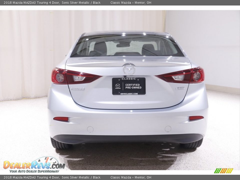 2018 Mazda MAZDA3 Touring 4 Door Sonic Silver Metallic / Black Photo #18