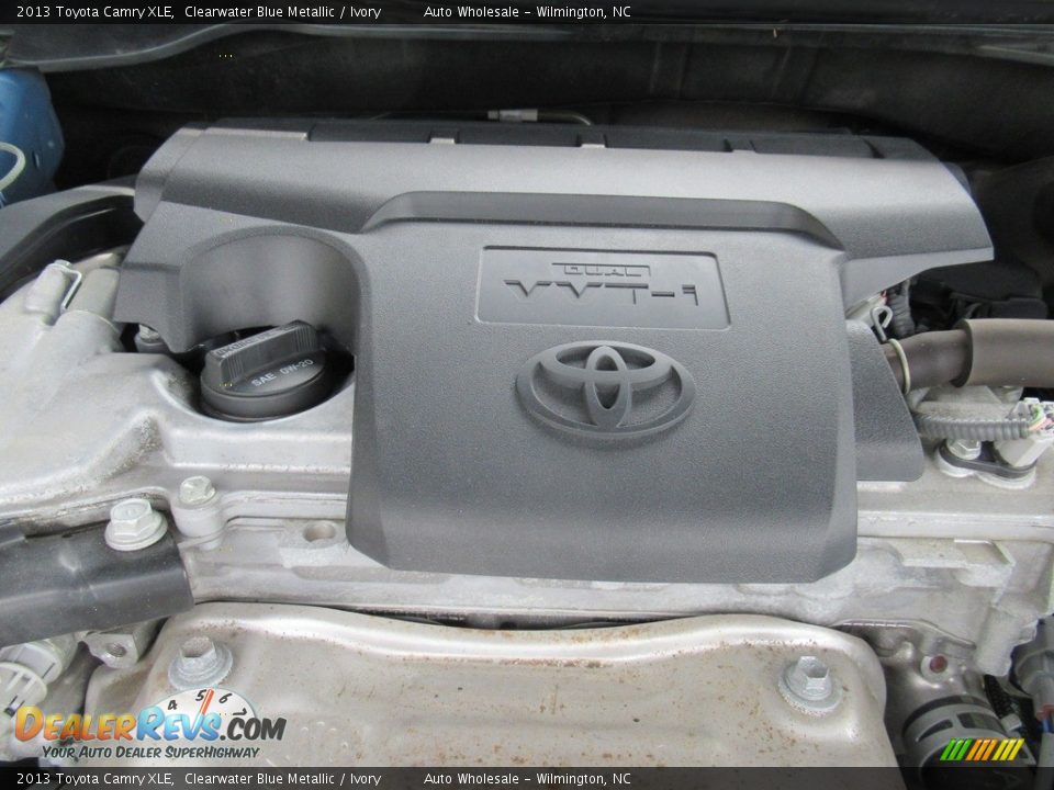 2013 Toyota Camry XLE Clearwater Blue Metallic / Ivory Photo #6