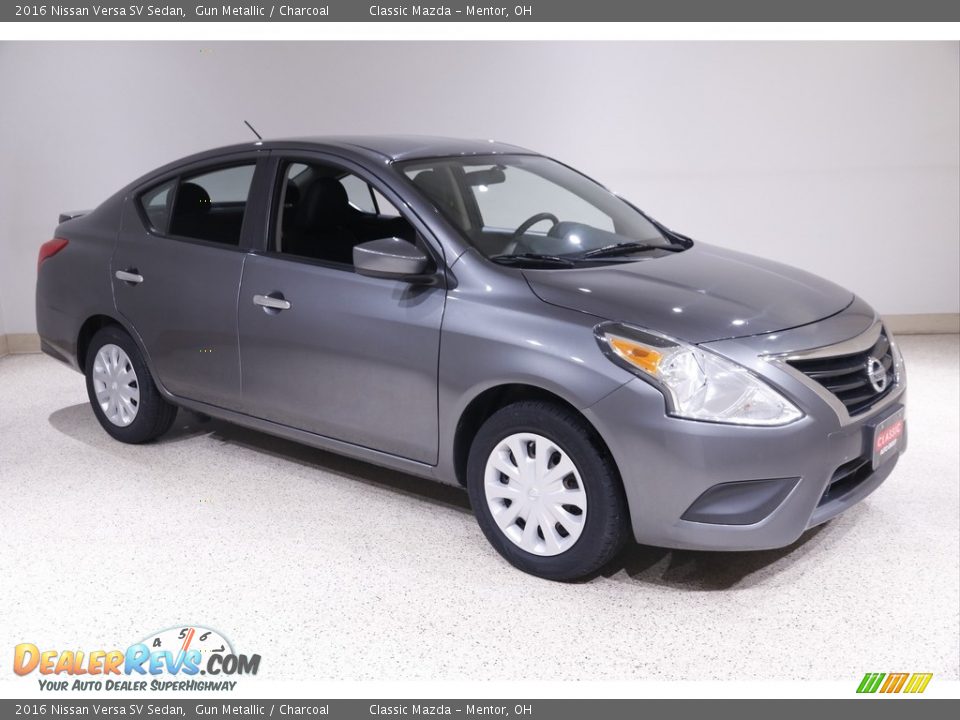 Gun Metallic 2016 Nissan Versa SV Sedan Photo #1