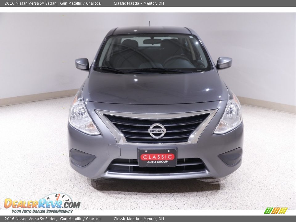 2016 Nissan Versa SV Sedan Gun Metallic / Charcoal Photo #2