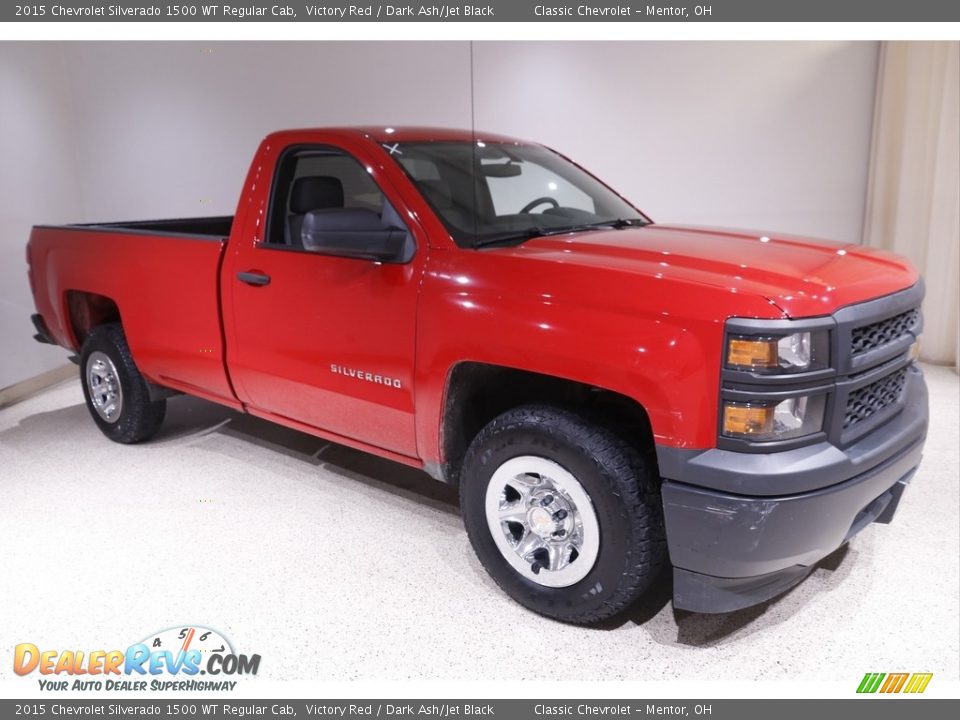 Front 3/4 View of 2015 Chevrolet Silverado 1500 WT Regular Cab Photo #1