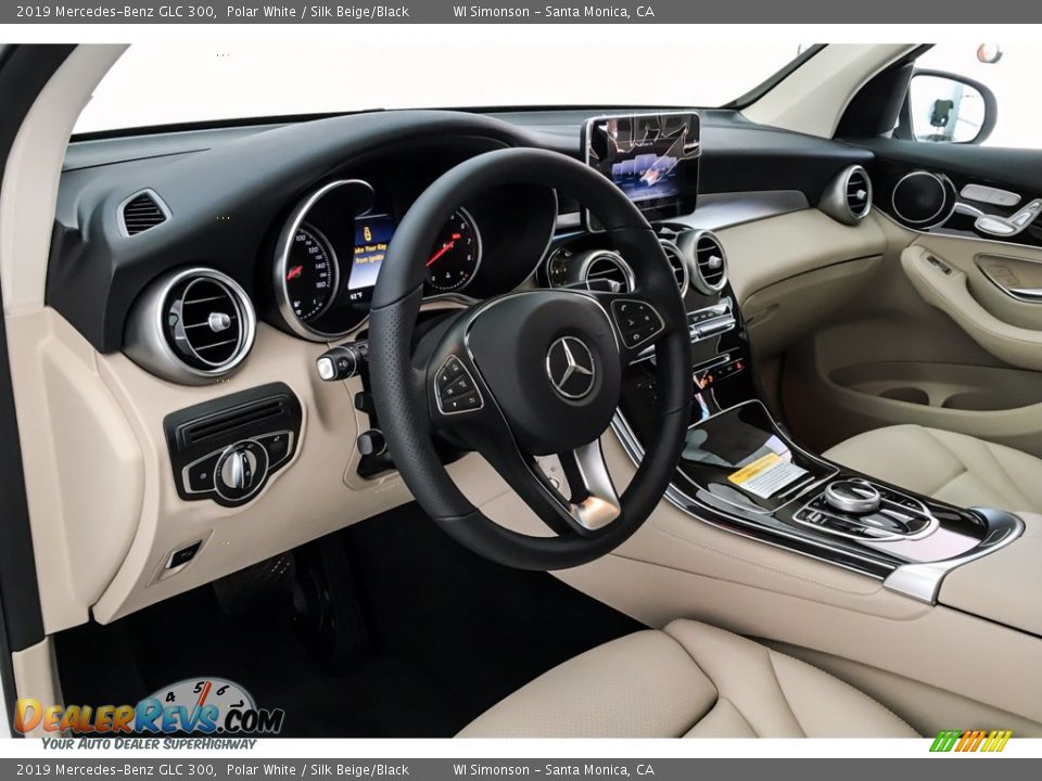 2019 Mercedes-Benz GLC 300 Polar White / Silk Beige/Black Photo #4