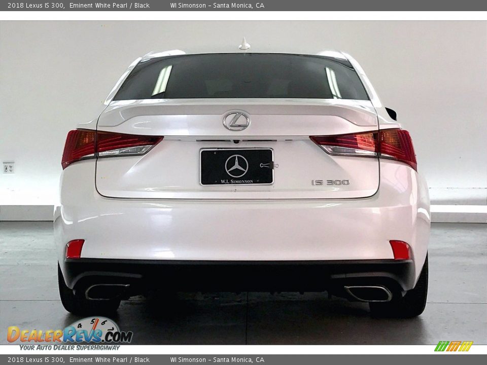 2018 Lexus IS 300 Eminent White Pearl / Black Photo #3