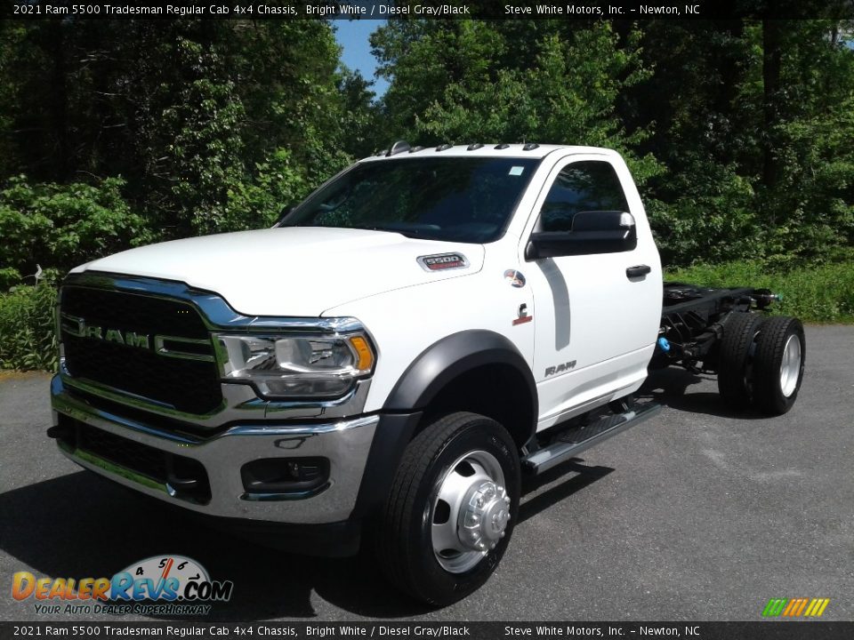 2021 Ram 5500 Tradesman Regular Cab 4x4 Chassis Bright White / Diesel Gray/Black Photo #2