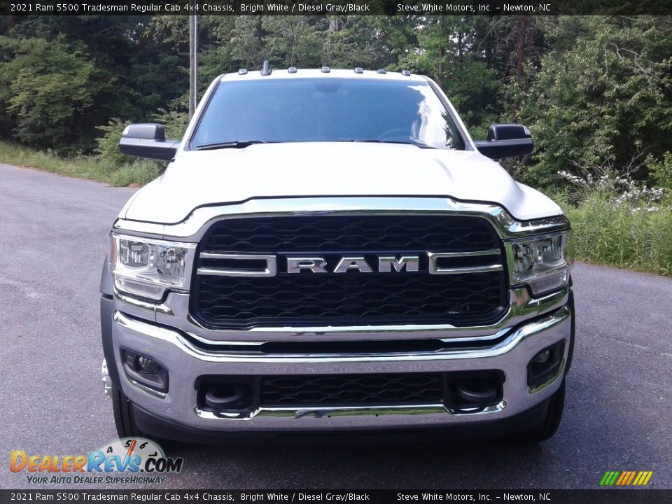 2021 Ram 5500 Tradesman Regular Cab 4x4 Chassis Bright White / Diesel Gray/Black Photo #3