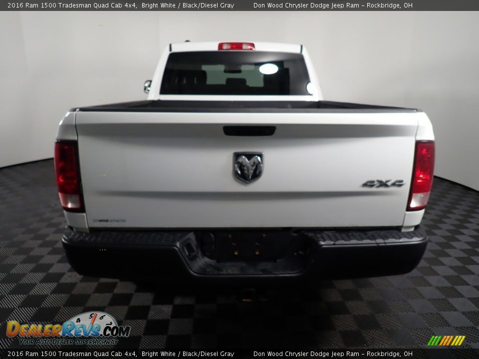 2016 Ram 1500 Tradesman Quad Cab 4x4 Bright White / Black/Diesel Gray Photo #11