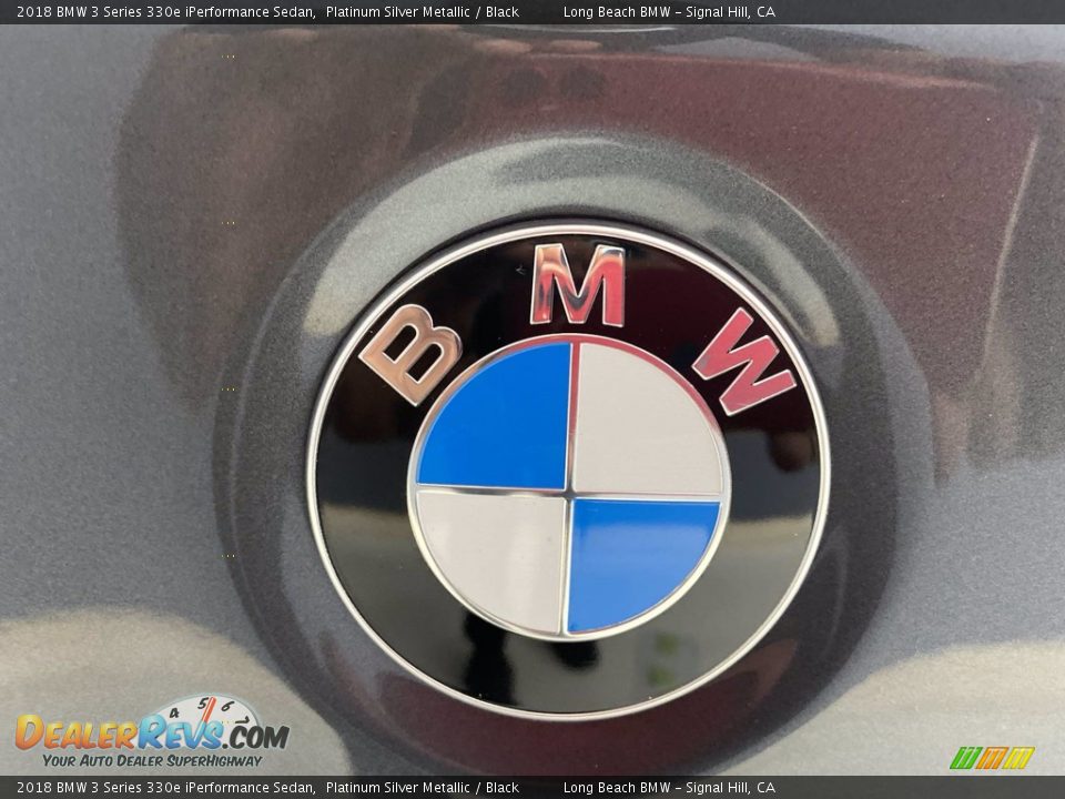 2018 BMW 3 Series 330e iPerformance Sedan Platinum Silver Metallic / Black Photo #10