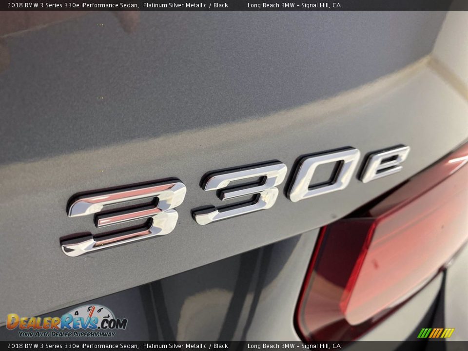 2018 BMW 3 Series 330e iPerformance Sedan Platinum Silver Metallic / Black Photo #11