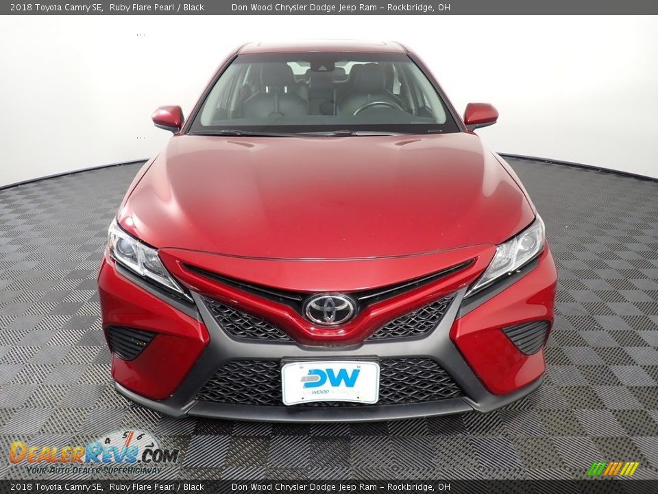 2018 Toyota Camry SE Ruby Flare Pearl / Black Photo #6
