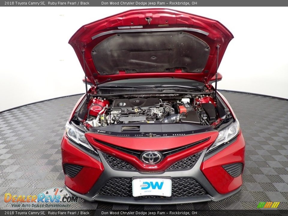 2018 Toyota Camry SE Ruby Flare Pearl / Black Photo #7