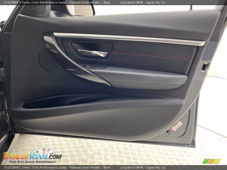 2018 BMW 3 Series 330e iPerformance Sedan Platinum Silver Metallic / Black Photo #32