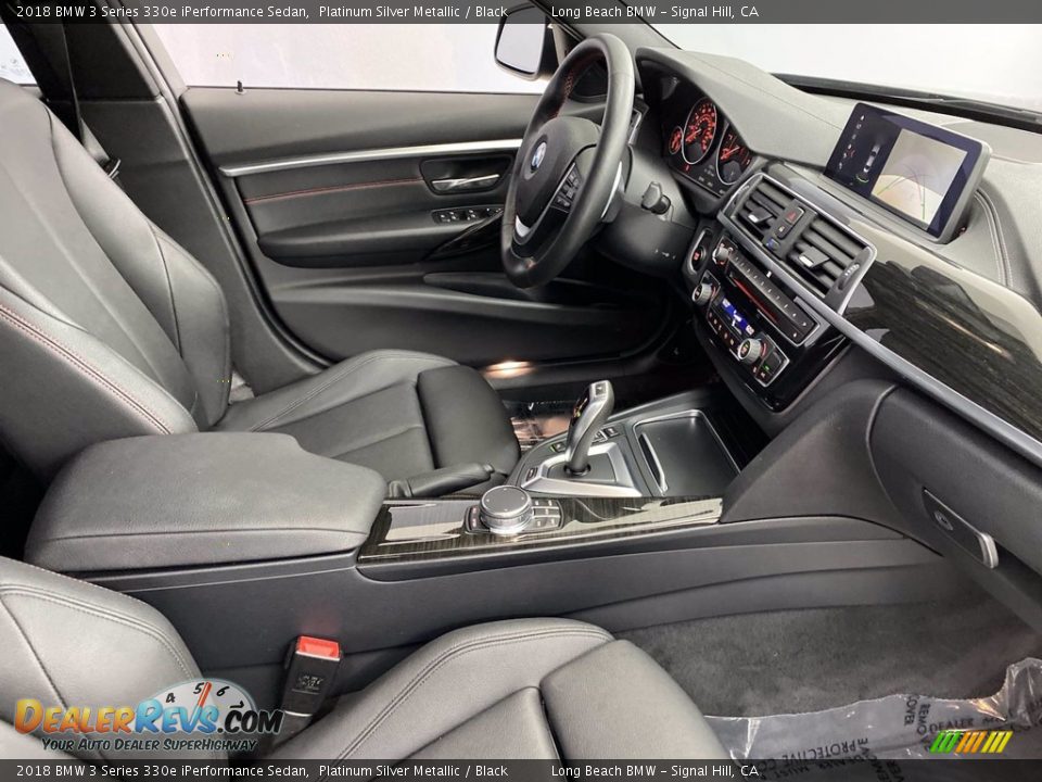 2018 BMW 3 Series 330e iPerformance Sedan Platinum Silver Metallic / Black Photo #33