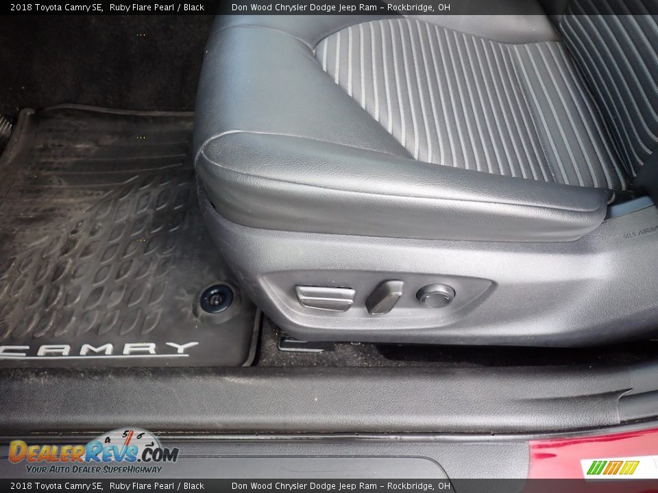 2018 Toyota Camry SE Ruby Flare Pearl / Black Photo #21