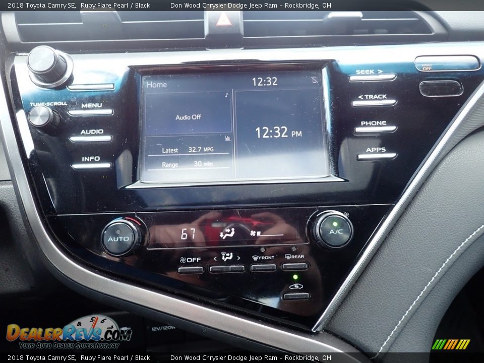 2018 Toyota Camry SE Ruby Flare Pearl / Black Photo #28