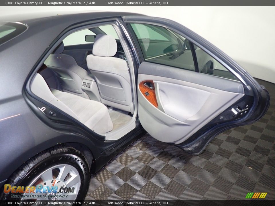 2008 Toyota Camry XLE Magnetic Gray Metallic / Ash Photo #36