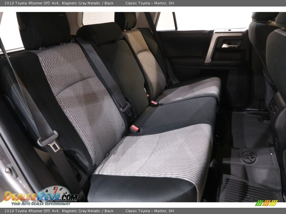 2019 Toyota 4Runner SR5 4x4 Magnetic Gray Metallic / Black Photo #14