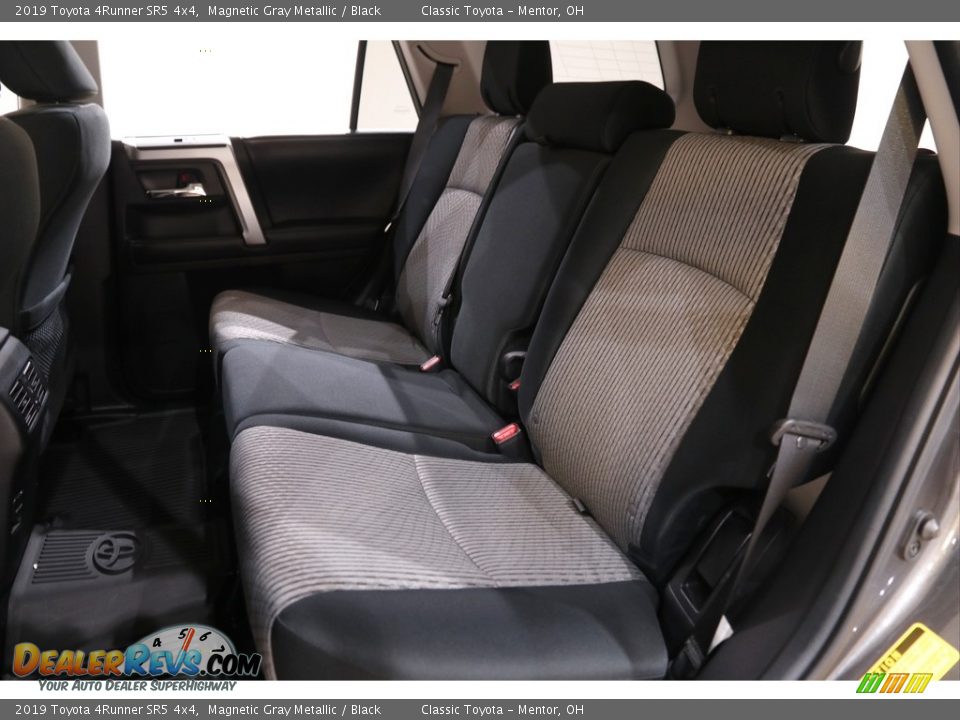 2019 Toyota 4Runner SR5 4x4 Magnetic Gray Metallic / Black Photo #15