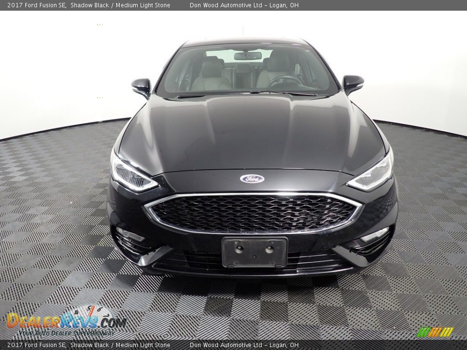 2017 Ford Fusion SE Shadow Black / Medium Light Stone Photo #7