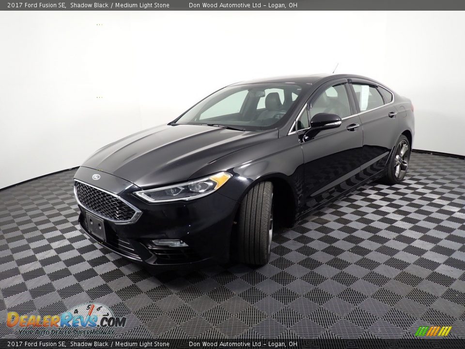 2017 Ford Fusion SE Shadow Black / Medium Light Stone Photo #10