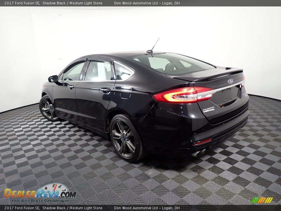 2017 Ford Fusion SE Shadow Black / Medium Light Stone Photo #13