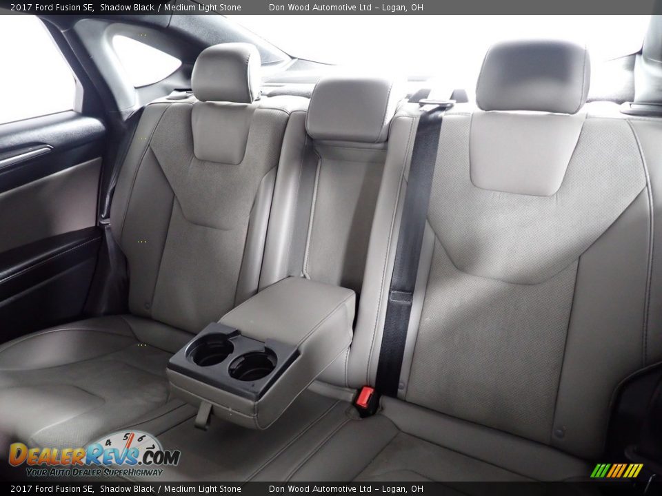 2017 Ford Fusion SE Shadow Black / Medium Light Stone Photo #25