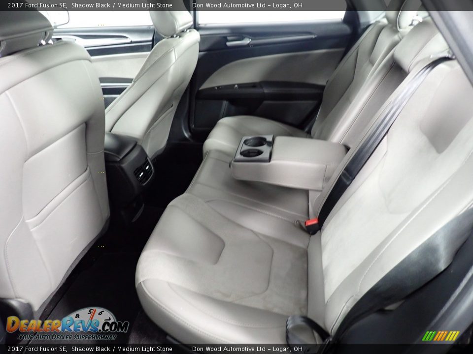 2017 Ford Fusion SE Shadow Black / Medium Light Stone Photo #27