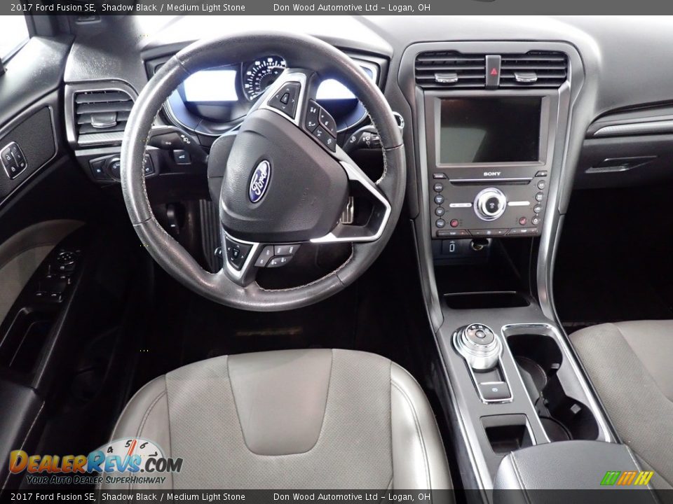 2017 Ford Fusion SE Shadow Black / Medium Light Stone Photo #28