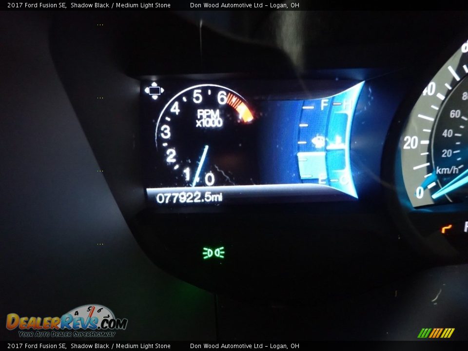 2017 Ford Fusion SE Shadow Black / Medium Light Stone Photo #35
