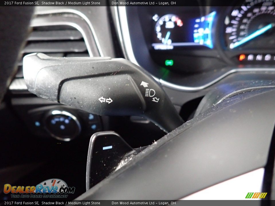 2017 Ford Fusion SE Shadow Black / Medium Light Stone Photo #36