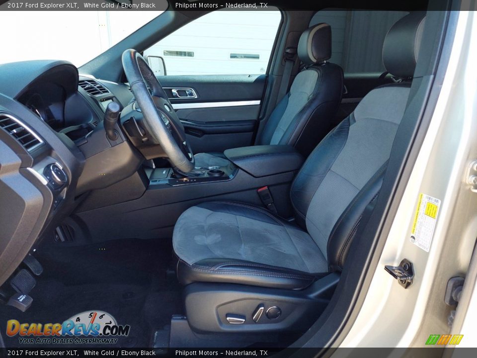 2017 Ford Explorer XLT White Gold / Ebony Black Photo #4