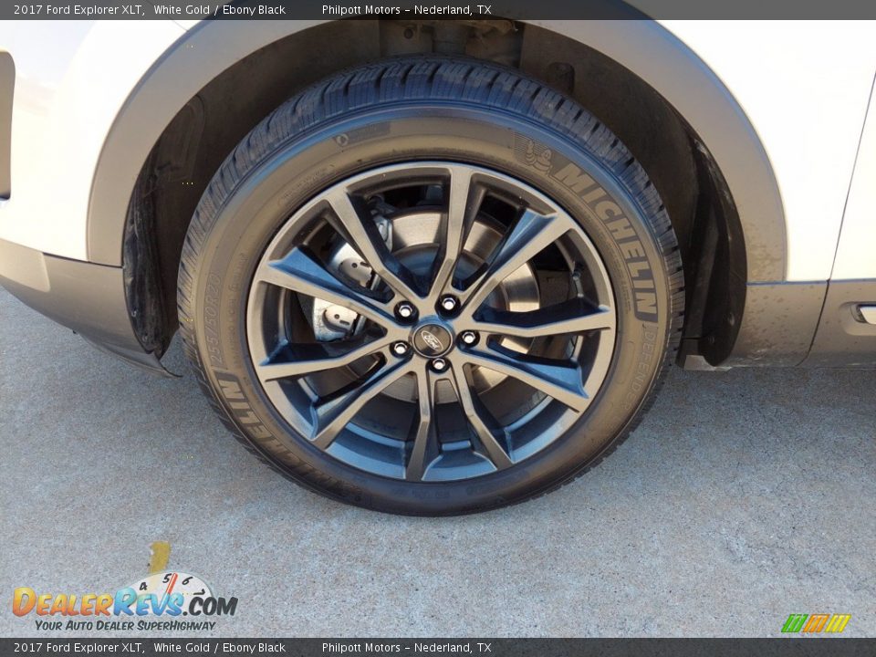 2017 Ford Explorer XLT White Gold / Ebony Black Photo #10
