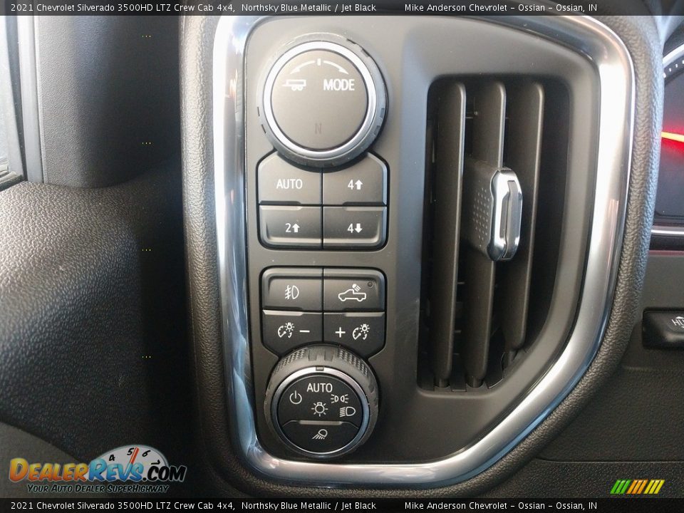 2021 Chevrolet Silverado 3500HD LTZ Crew Cab 4x4 Northsky Blue Metallic / Jet Black Photo #27