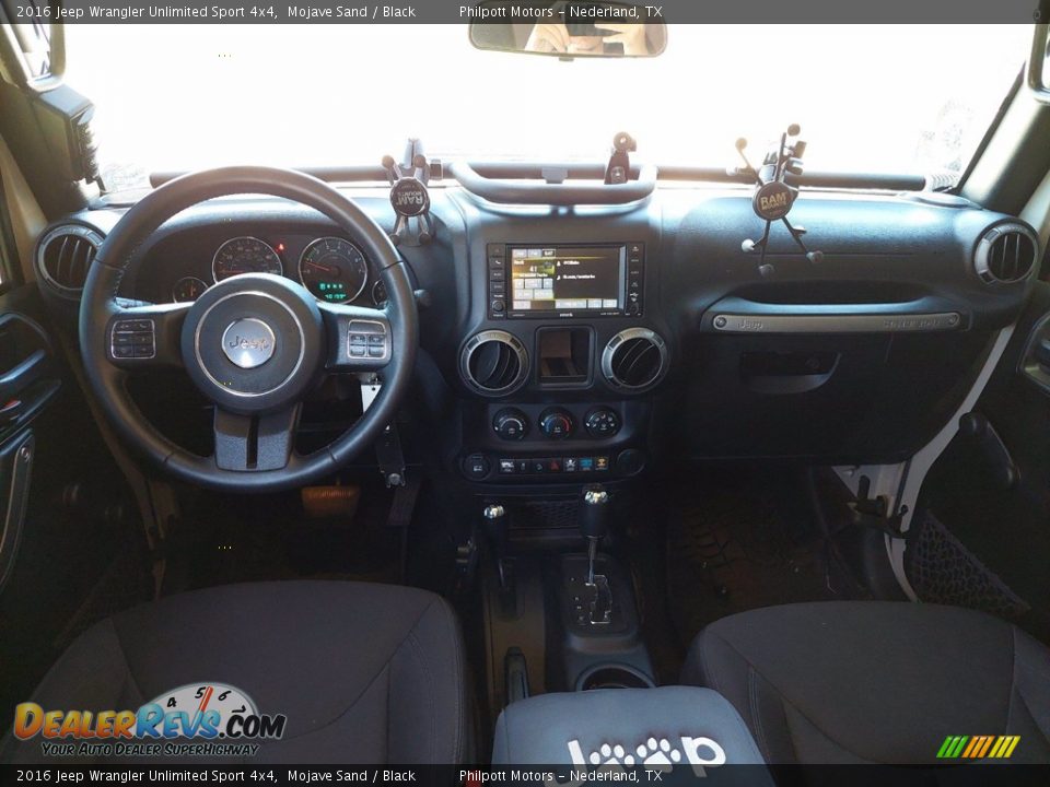 2016 Jeep Wrangler Unlimited Sport 4x4 Mojave Sand / Black Photo #5