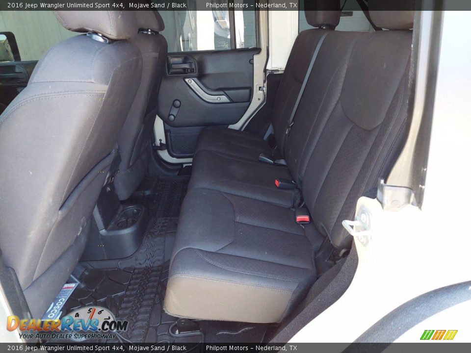 2016 Jeep Wrangler Unlimited Sport 4x4 Mojave Sand / Black Photo #6