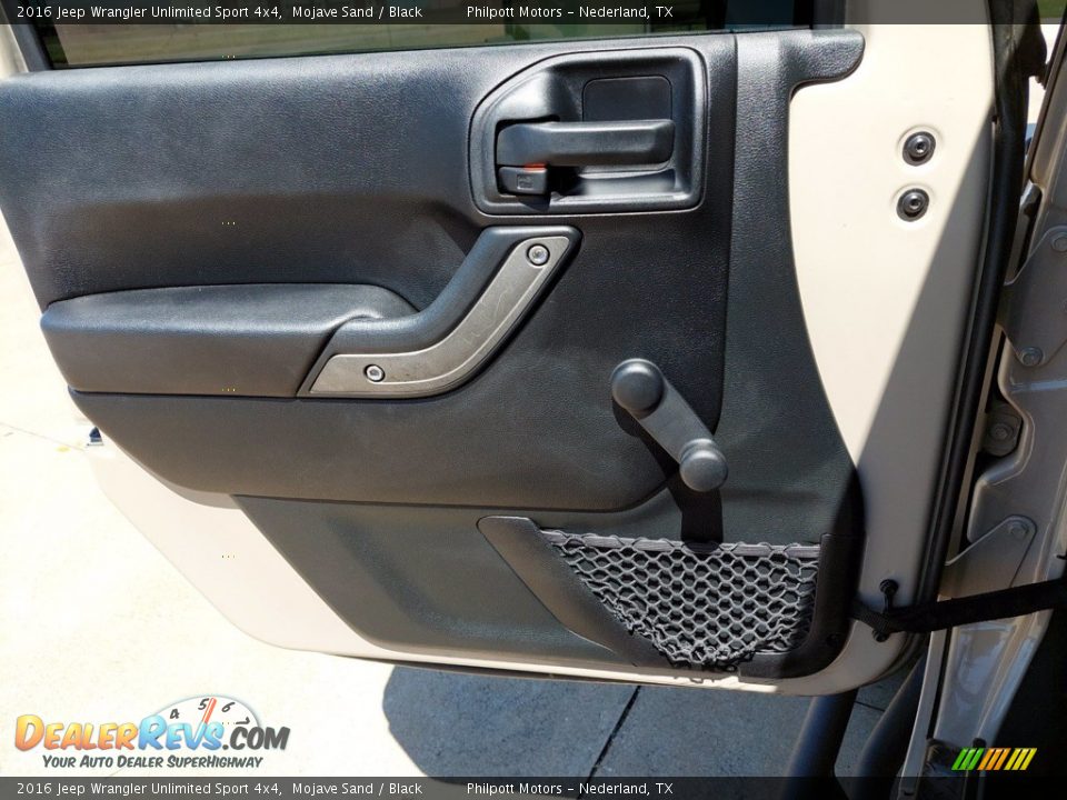 2016 Jeep Wrangler Unlimited Sport 4x4 Mojave Sand / Black Photo #13