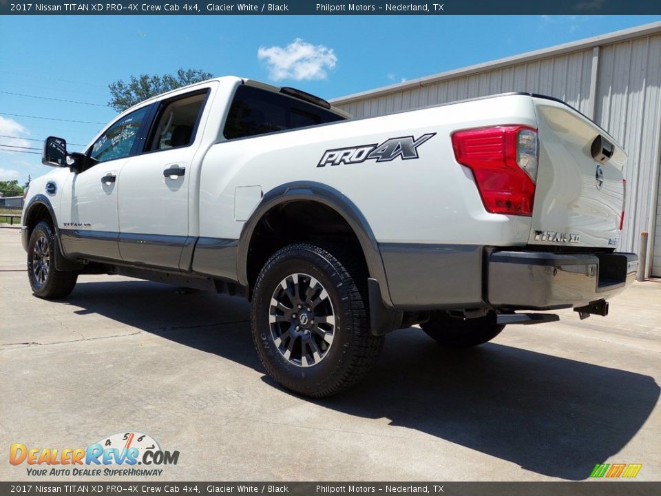 2017 Nissan TITAN XD PRO-4X Crew Cab 4x4 Glacier White / Black Photo #10