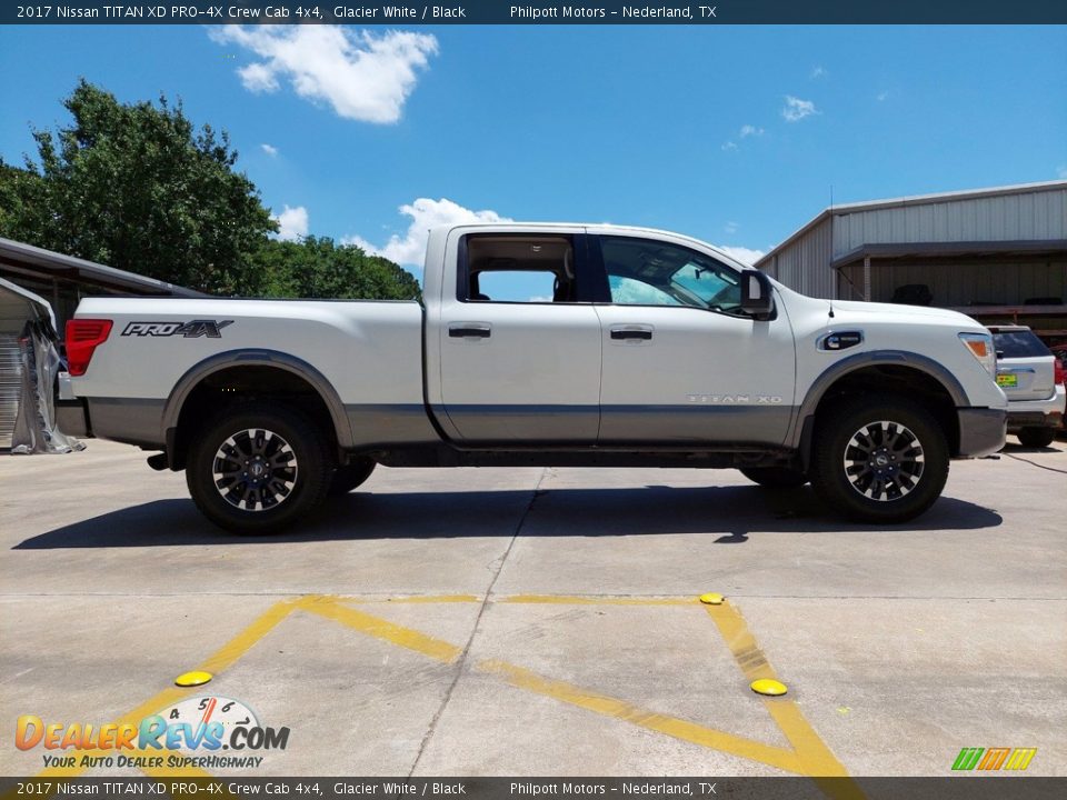 2017 Nissan TITAN XD PRO-4X Crew Cab 4x4 Glacier White / Black Photo #11