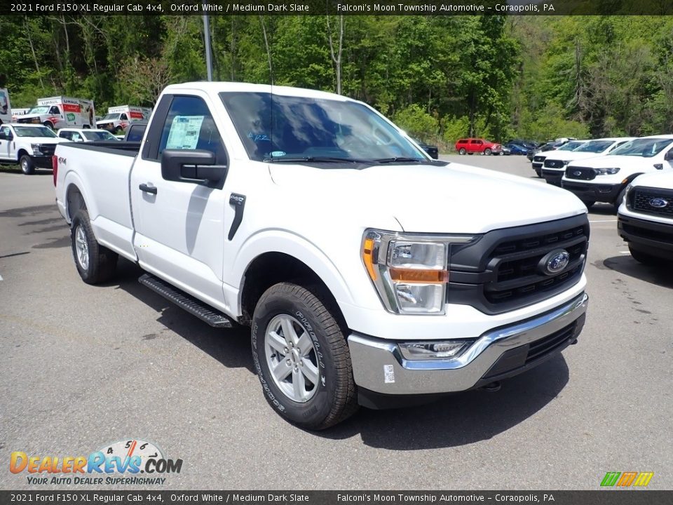 Front 3/4 View of 2021 Ford F150 XL Regular Cab 4x4 Photo #2