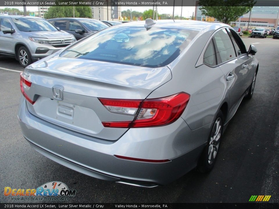 2018 Honda Accord LX Sedan Lunar Silver Metallic / Gray Photo #5