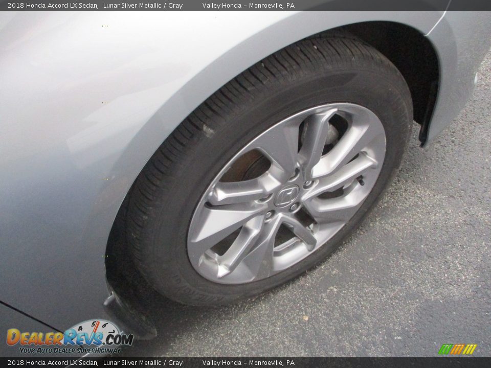 2018 Honda Accord LX Sedan Lunar Silver Metallic / Gray Photo #6