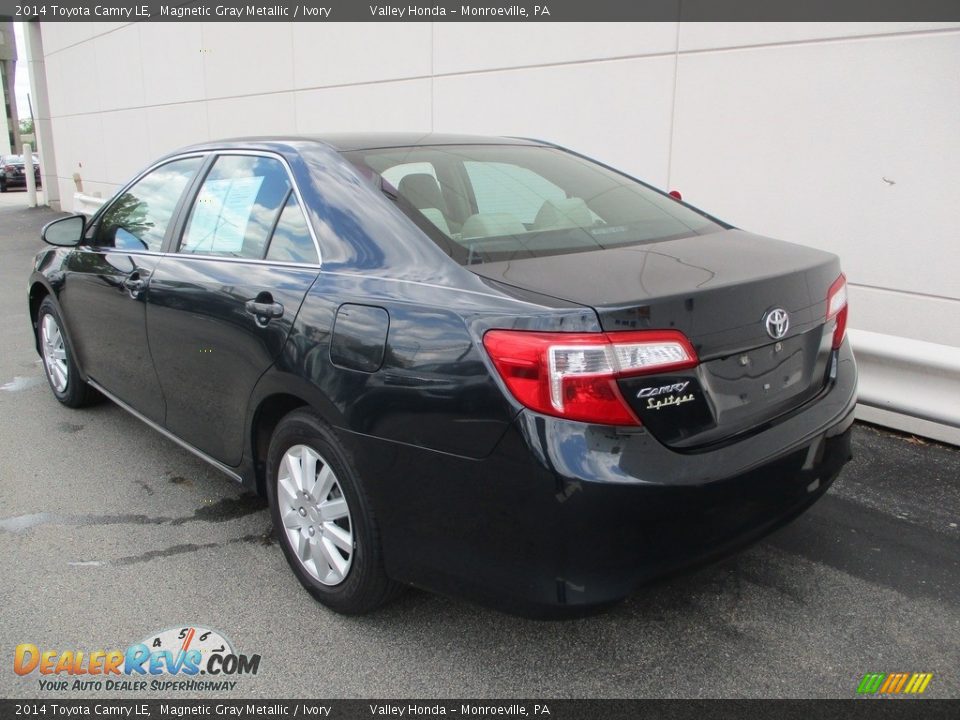 2014 Toyota Camry LE Magnetic Gray Metallic / Ivory Photo #3