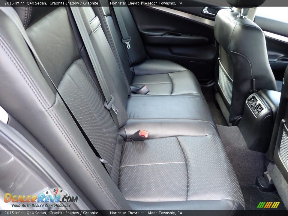 Rear Seat of 2015 Infiniti Q40 Sedan Photo #18