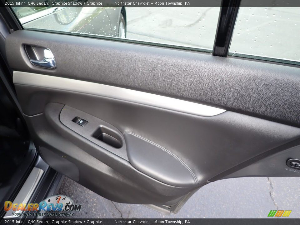 Door Panel of 2015 Infiniti Q40 Sedan Photo #19