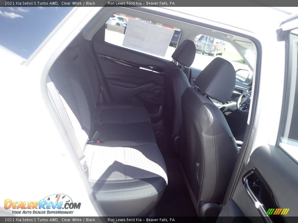 2021 Kia Seltos S Turbo AWD Clear White / Black Photo #10