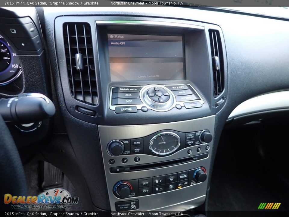 Controls of 2015 Infiniti Q40 Sedan Photo #27