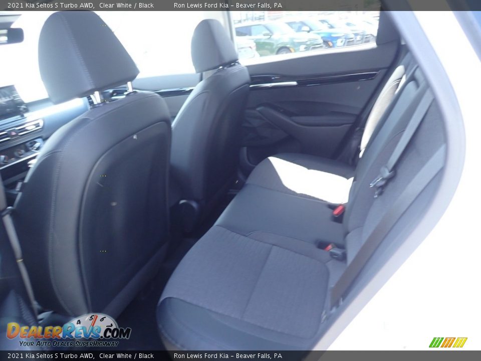 2021 Kia Seltos S Turbo AWD Clear White / Black Photo #13