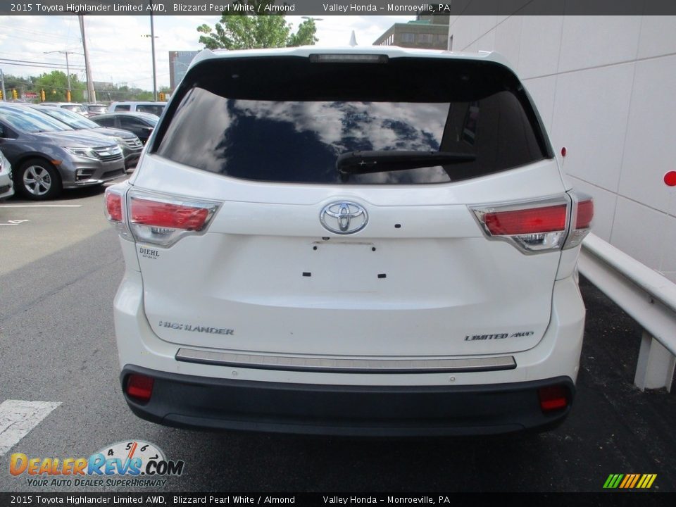 2015 Toyota Highlander Limited AWD Blizzard Pearl White / Almond Photo #4